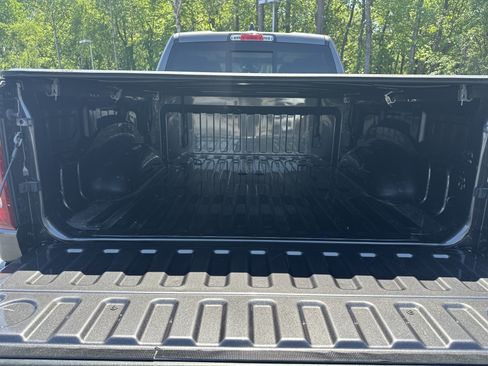 Used 2022 RAM 1500 Laramie AWD/4WD image 22