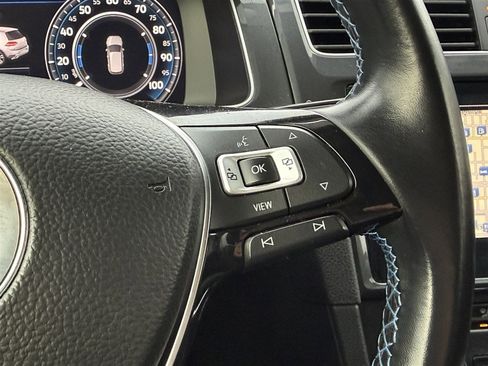 Used 2019 Volkswagen e-Golf SEL Premium image 15