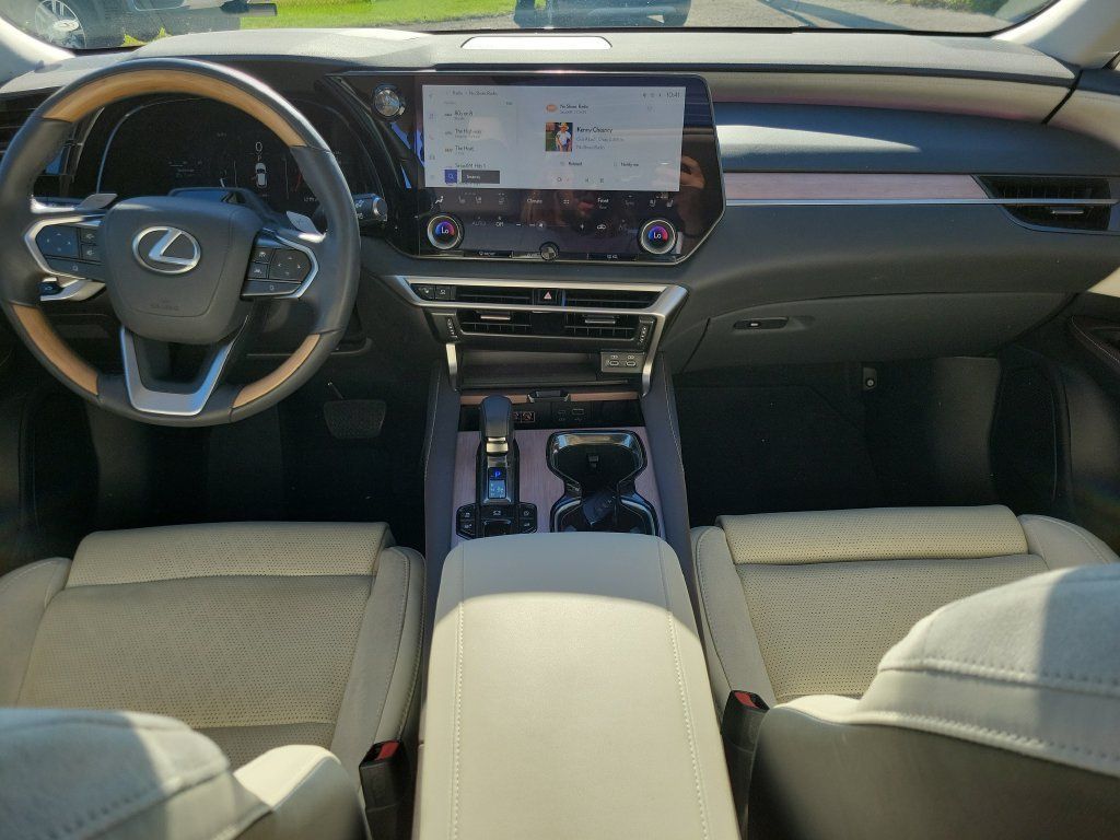 Used 2025 Lexus RX 350 AWD w/ Convenience Package image 14