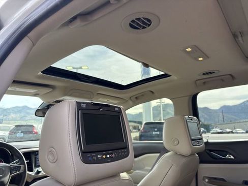 Used 2017 GMC Acadia Denali w/ Technology Package image 25