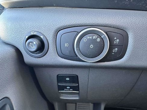 Used 2024 Ford Transit 350 XLT image 17