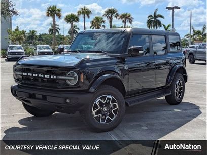 New 2025 Ford Bronco Outer Banks