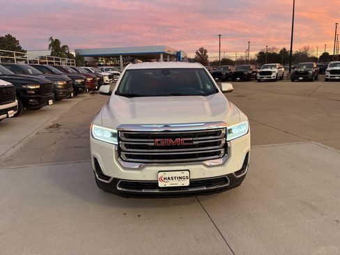 Used 2023 GMC Acadia SLE w/ Driver Convenience Package image 10