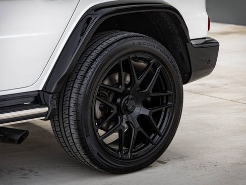 Used 2020 Mercedes-Benz G 550 image 7