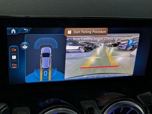 New 2026 Mercedes-Benz GLA 35 AMG 4MATIC image 13