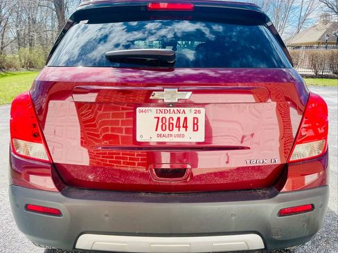 Used 2016 Chevrolet Trax LT w/ LT Convenience Package image 8