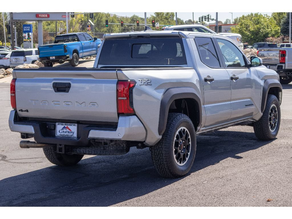 Used 2025 Toyota Tacoma TRD Off-Road w/ TRD Off Road Upgrade Package AWD/4WD image 3