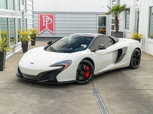 Used 2016 McLaren 650S Spider RWD image 19