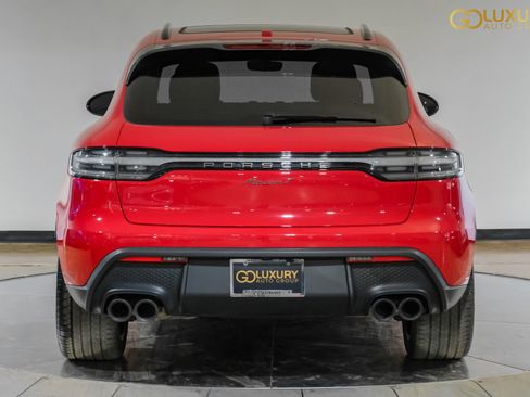 Used 2023 Porsche Macan Turbo AWD/4WD image 11