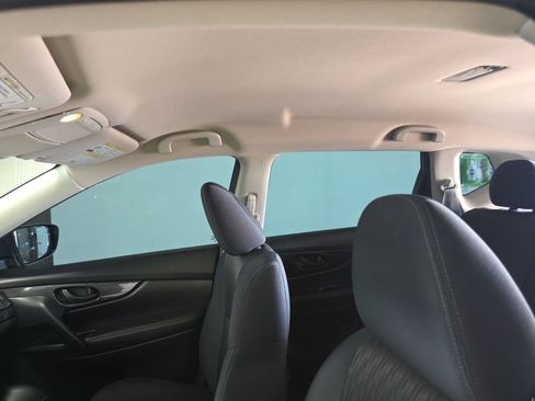 Used 2019 Nissan Rogue S FWD image 13