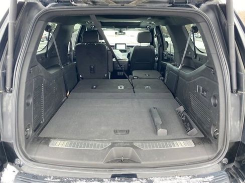 Used 2022 Chevrolet Suburban RST w/ Luxury Package image 23