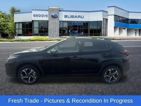 Used 2024 Subaru Crosstrek 2.5i Premium AWD/4WD image 2