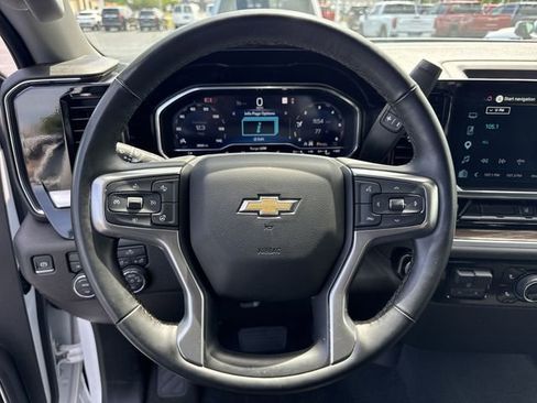 Used 2025 Chevrolet Silverado 2500 LT w/ Convenience Package AWD/4WD image 16