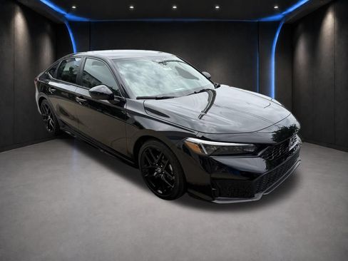 Used 2026 Honda Civic Sport image 3