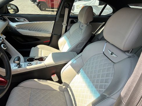 Used 2023 Genesis G70 3.3T w/ Sport Prestige Package RWD image 17