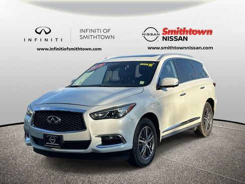 Used 2019 INFINITI QX60 Luxe w/ Essential Package AWD/4WD image 2
