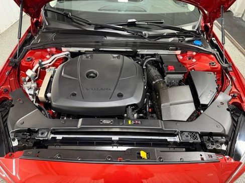 Used 2020 Volvo S60 T6 Momentum w/ Protection Package AWD/4WD image 27