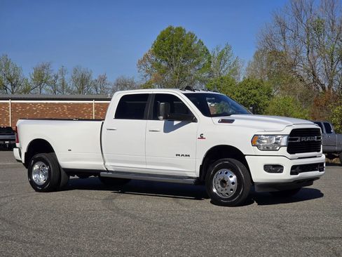 Used 2021 RAM 3500 Big Horn w/ Level 1 Equipment Group image 4