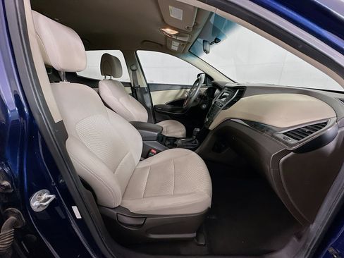 Used 2017 Hyundai Santa Fe Sport FWD image 28