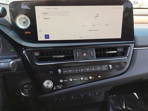 Used 2025 Lexus ES 300h Ultra Luxury w/ Accessory Package (Z2) FWD image 26