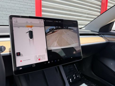 Used 2023 Tesla Model 3 Standard Range RWD image 18