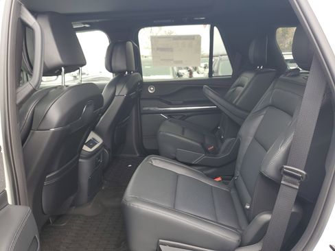 New 2026 Lincoln Navigator Reserve w/ Jet Appearance Package image 27