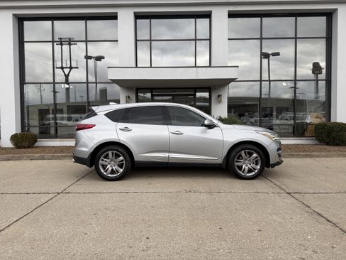 Used 2019 Acura RDX FWD w/ Advance Package image 3
