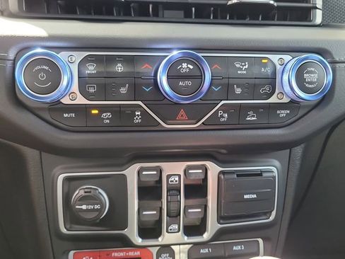 Used 2024 Jeep Wrangler Unlimited Rubicon 392 AWD/4WD image 26