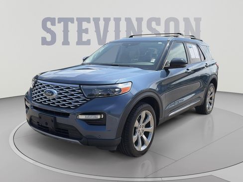 Used 2020 Ford Explorer Platinum w/ Premium Technology Package AWD/4WD image 2