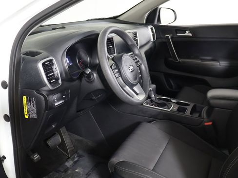 Used 2022 Kia Sportage LX FWD image 19
