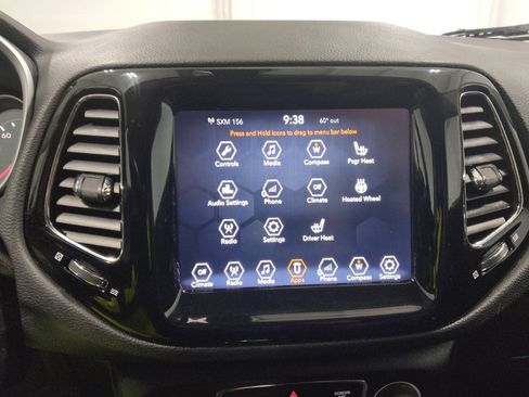 Used 2018 Jeep Compass Limited image 25