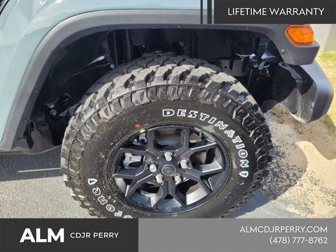 New 2026 Jeep Gladiator Mojave AWD/4WD image 17