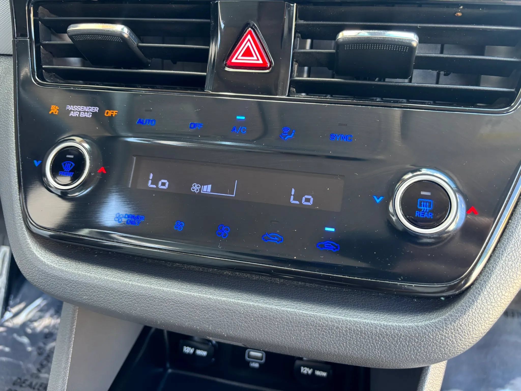 Used 2020 Hyundai Ioniq Blue FWD image 30
