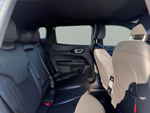 New 2026 Jeep Compass Trailhawk image 9