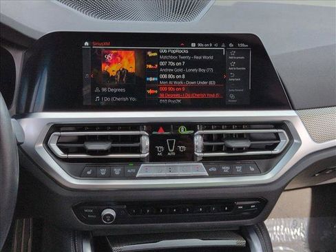 Used 2022 BMW M440i Coupe image 15