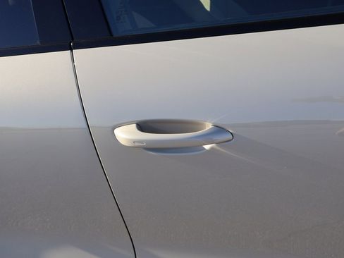 New 2026 Porsche Cayenne image 16