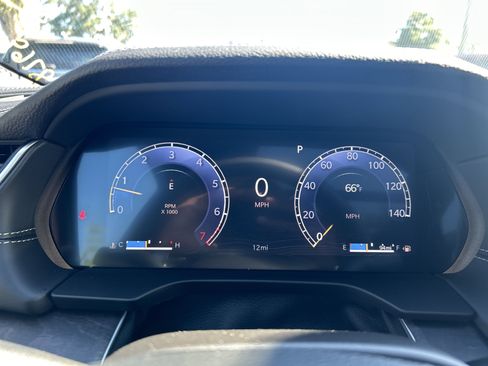 New 2025 Jeep Grand Cherokee Limited image 22