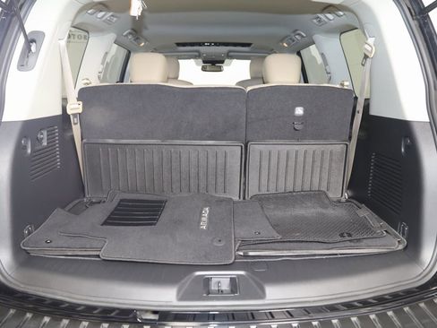 Used 2024 Nissan Armada SL w/ Captain's Chairs Package image 51