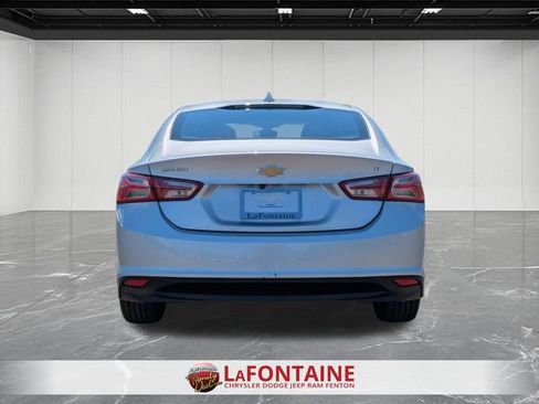 Used 2022 Chevrolet Malibu LT FWD image 4