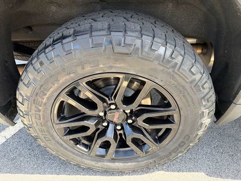 Used 2023 GMC Sierra 1500 Elevation w/ Elevation Premium Package image 17