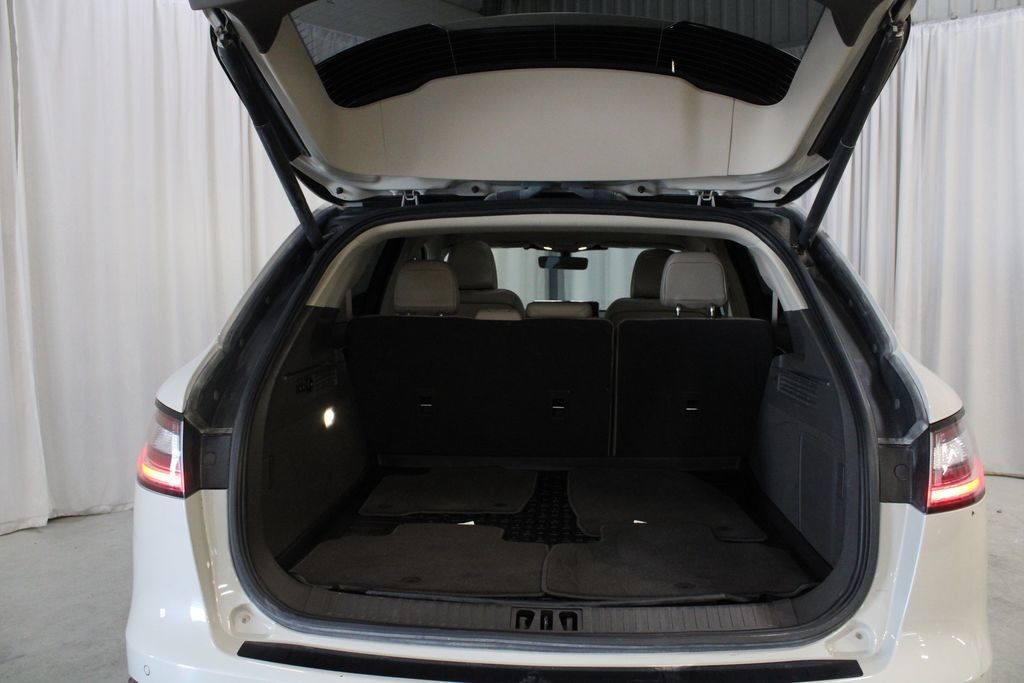 Used 2023 Lincoln Nautilus Reserve w/ Equipment Group 201A AWD/4WD image 32