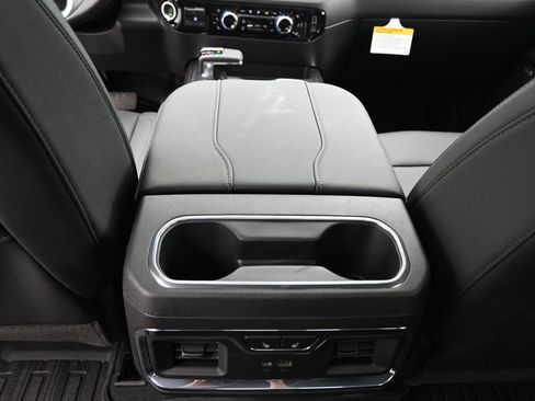 New 2026 GMC Sierra 1500 SLT w/ SLT Premium Plus Package image 23