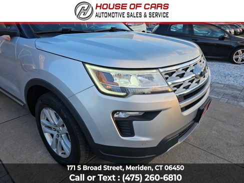 Used 2019 Ford Explorer XLT w/ Equipment Group 202A image 11