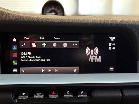 Certified 2024 Porsche 911 Carrera T image 19