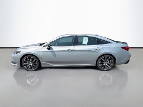 Used 2022 Toyota Avalon Touring w/ Carpet Mat Package (TMS) FWD image 4
