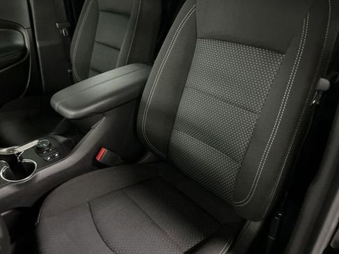 Certified 2024 GMC Terrain SLE w/ Driver Convenience Package image 18