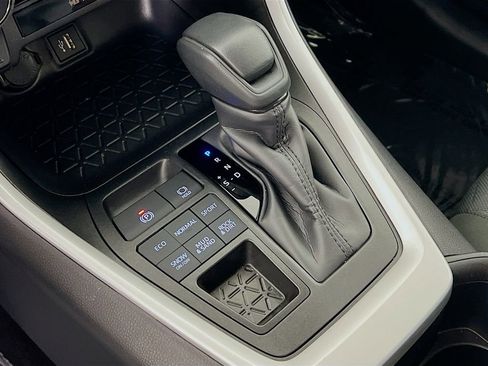 Certified 2025 Toyota RAV4 XLE image 16