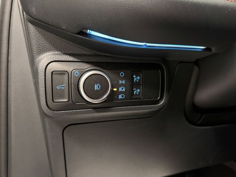 Used 2025 Ford Explorer ST image 22