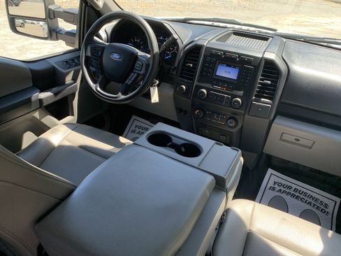 Used 2019 Ford F150 XL w/ Equipment Group 101A Mid AWD/4WD image 52