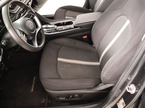 Certified 2023 Hyundai Sonata SEL w/ Preferred Accessory Package FWD image 12